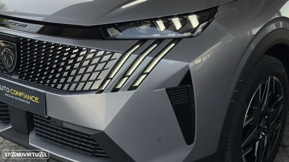 Peugeot 5008 1.2 Hybrid GT e-DCS6 - 2