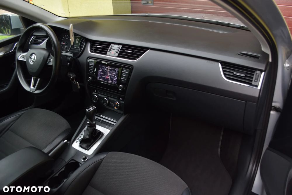 Skoda Octavia 1.6 TDI DPF DSG Elegance - 14