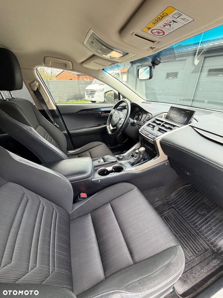 Lexus NX 300h Comfort AWD - 13