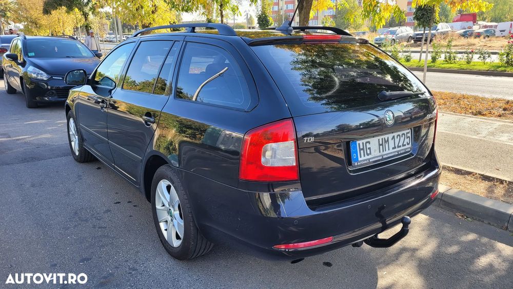 SKODA Octavia 2012 — imagine 3