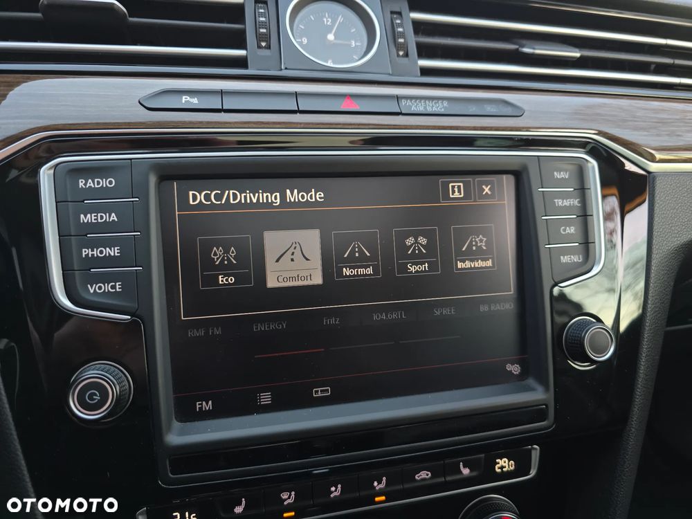 Volkswagen Passat 2.0 TDI Bi-Turbo BMT 4Mot Highline DSG - 21