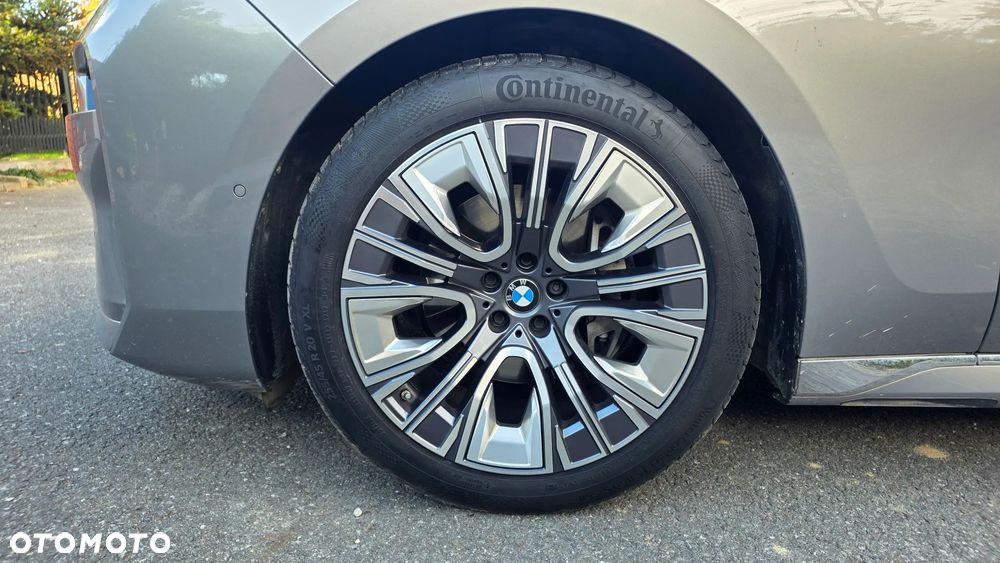 BMW Seria 7 740d xDrive - 17