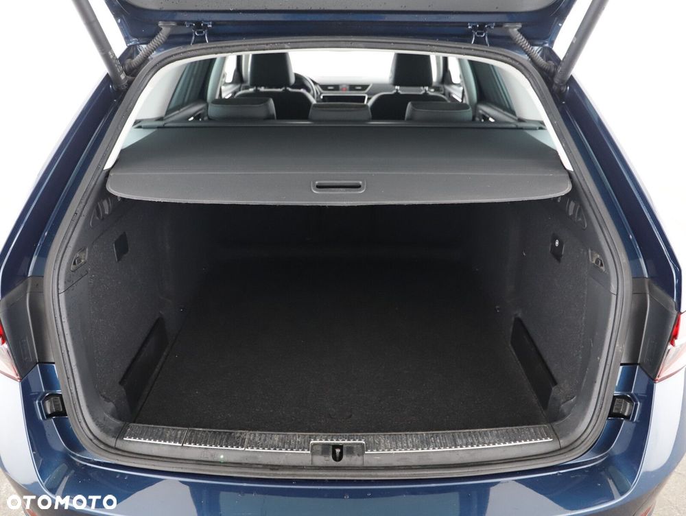 Skoda Superb 2.0 TDI SCR L&K - 25