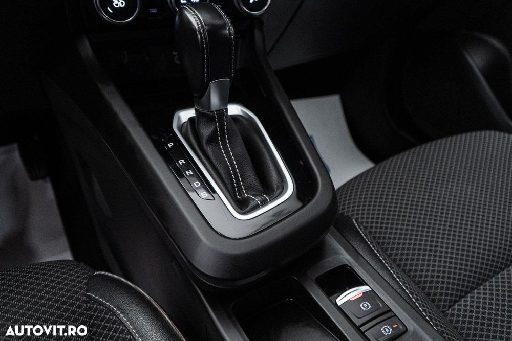 Renault Arkana E-TECH 145 Evolution - 24