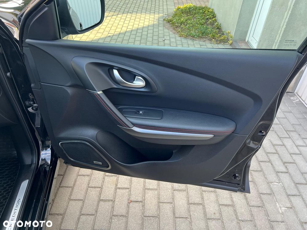 Renault Kadjar TCe 140 EDC GPF BLACK EDITION - 26