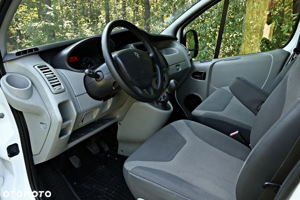 Renault Trafic - 6
