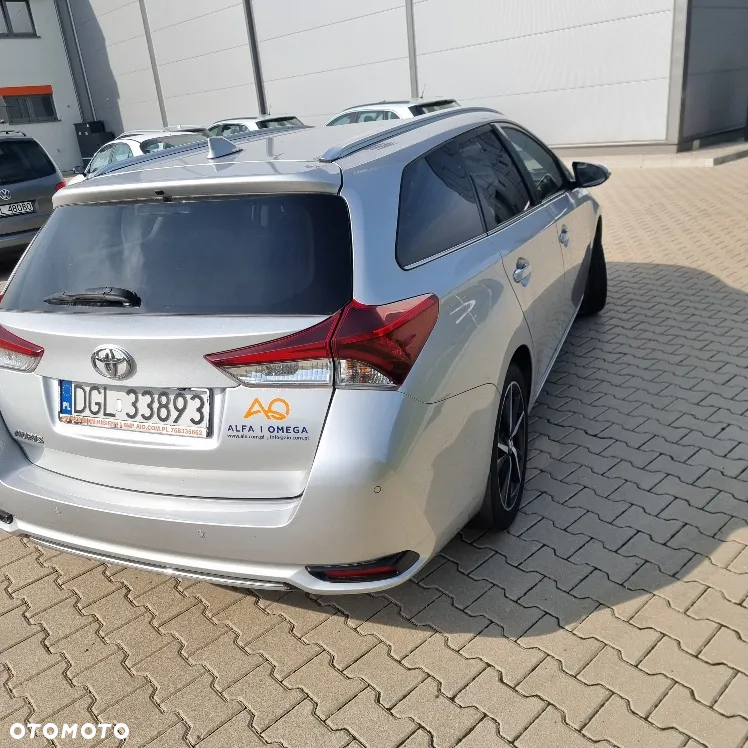 Toyota Auris 1.6 D-4D Dynamic - 4