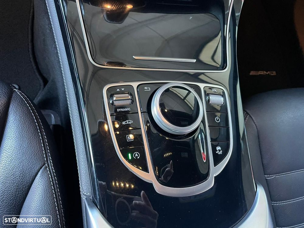 Mercedes-Benz GLC 250 d Coupé AMG Line 4-Matic - 24