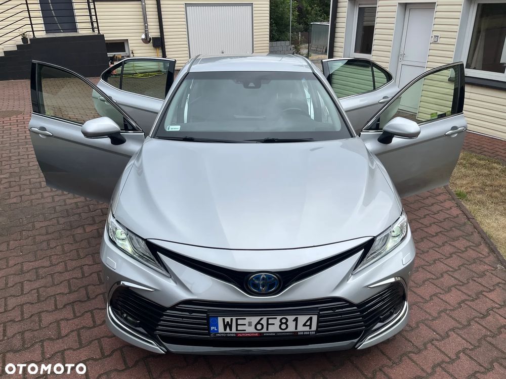 Toyota Camry 2.5 Hybrid Executive CVT - 35