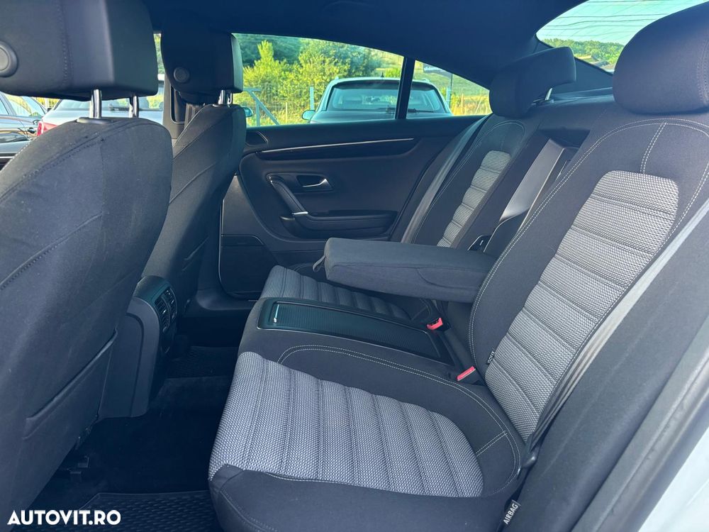 Volkswagen Passat CC - 8