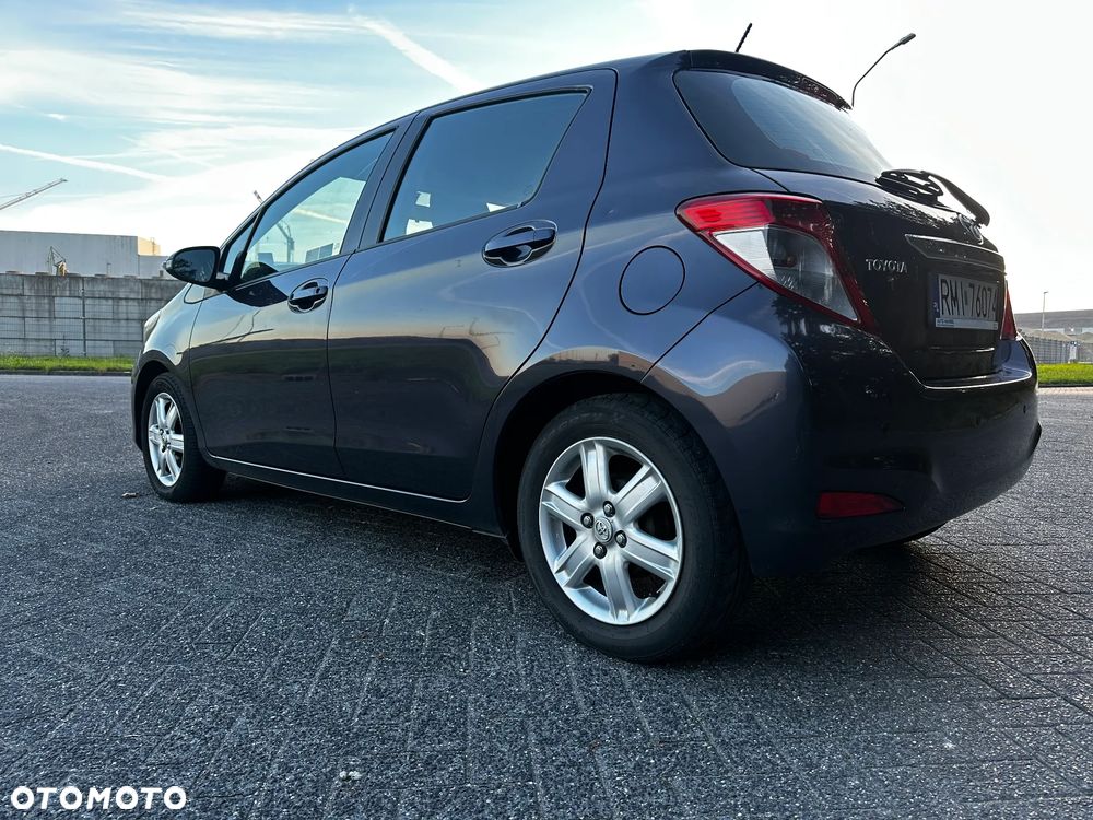 Toyota Yaris - 13