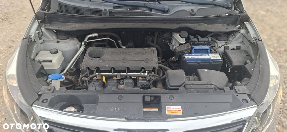 Kia Sportage 2.0 CVVT 2WD Attract - 36