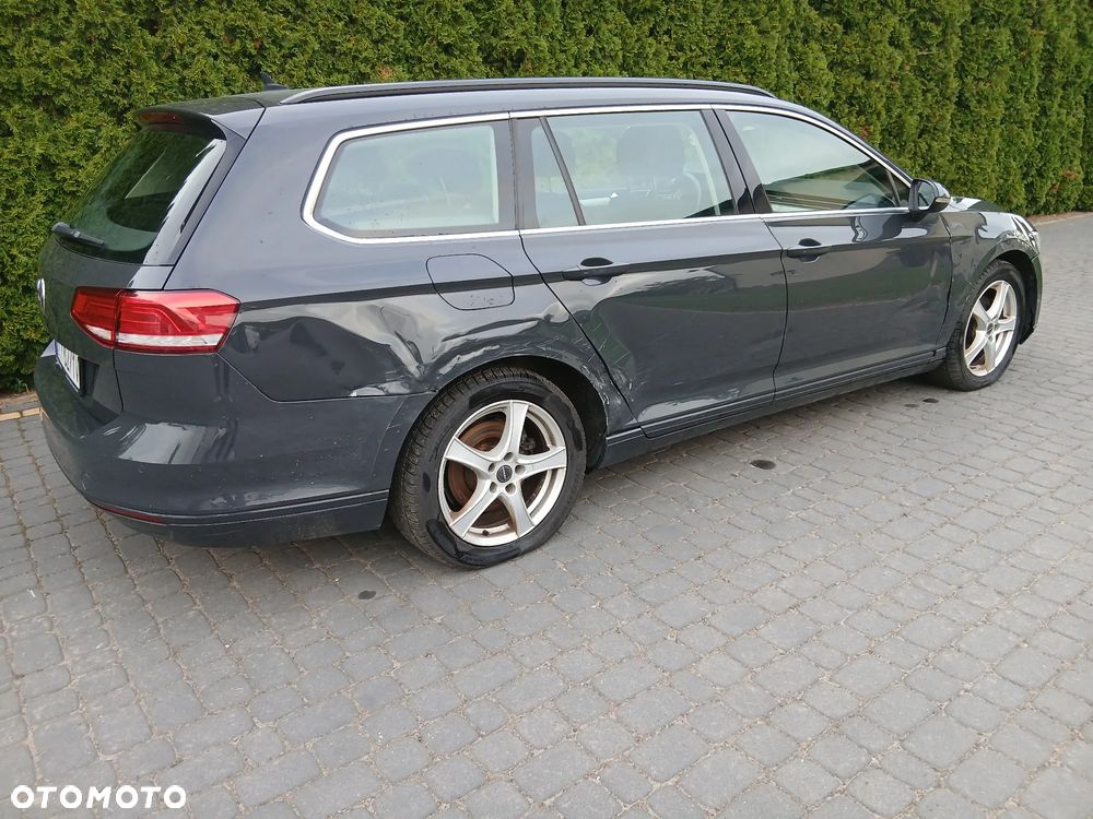 Volkswagen Passat 2.0 TDI (BlueMotion Technology) Comfortline - 4