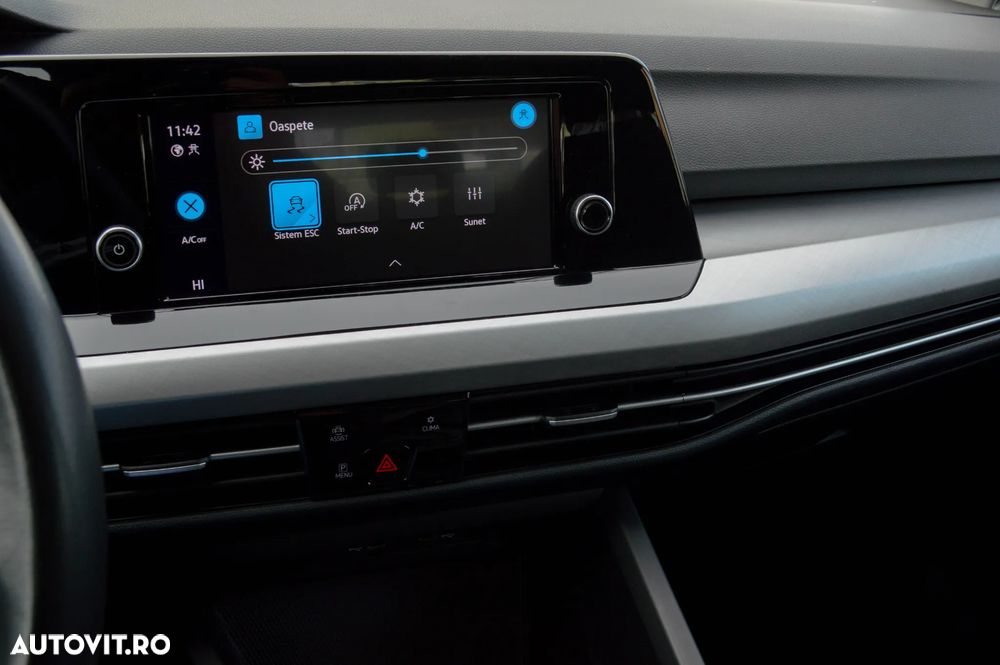 Volkswagen Golf - 24