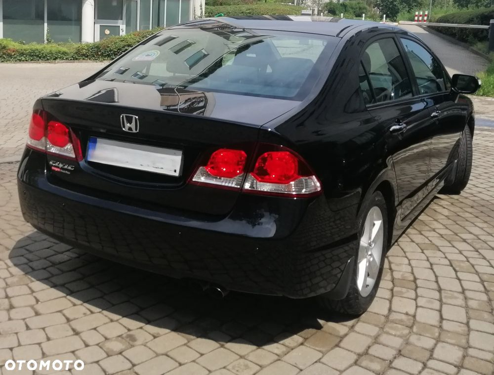 Honda Civic 1.8 Executive - 1