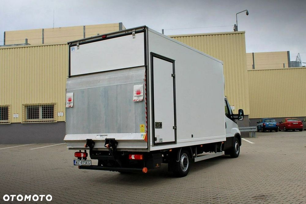 Iveco Daily 35S18 kontener 9eu palet + winda Dhollandia750kg