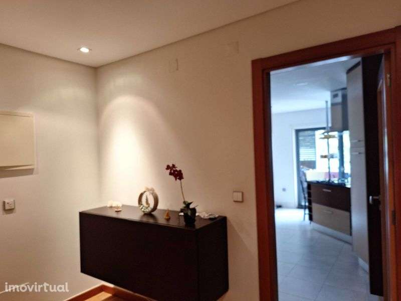 Vendo apartamento T1 na Urbanização Vila Chã / Amadora - Grande imagem: 4/12