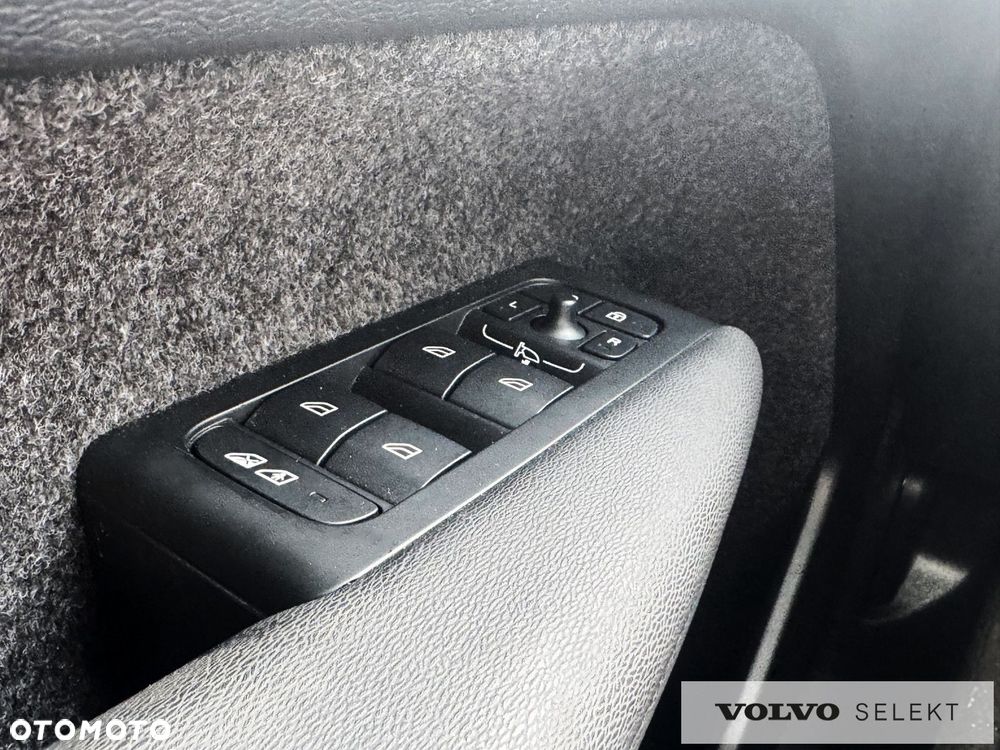 Volvo XC 40 - 34
