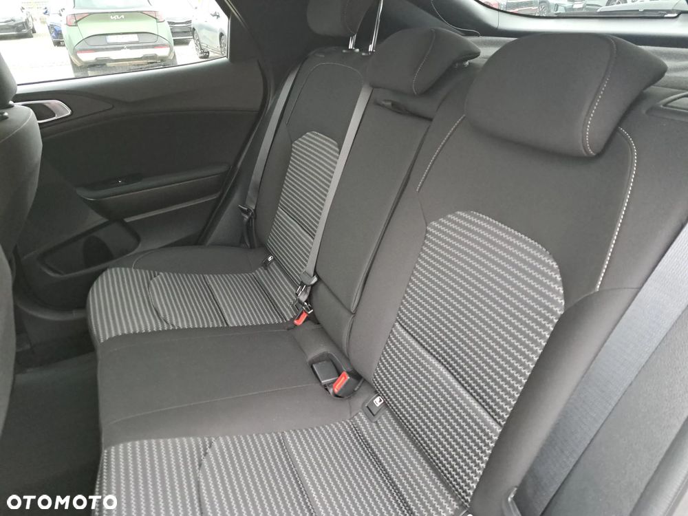 Kia XCeed 1.5 T-GDI M - 16