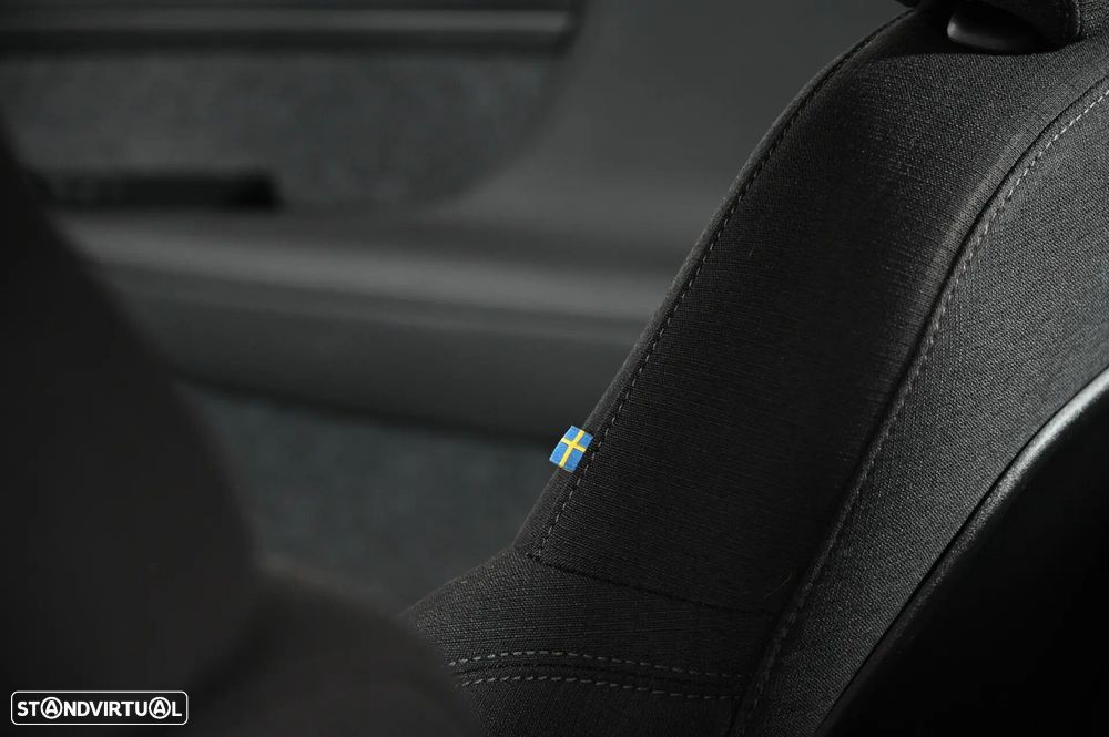 Volvo XC 40 1.5 T2 Momentum - 25