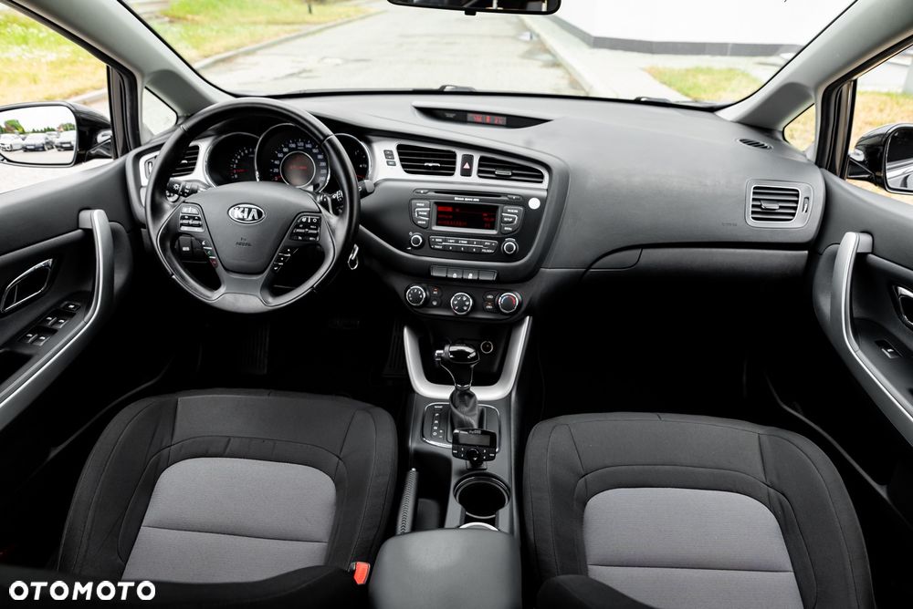 Kia Ceed 1.6 GDI DCT Platinum Edition - 21