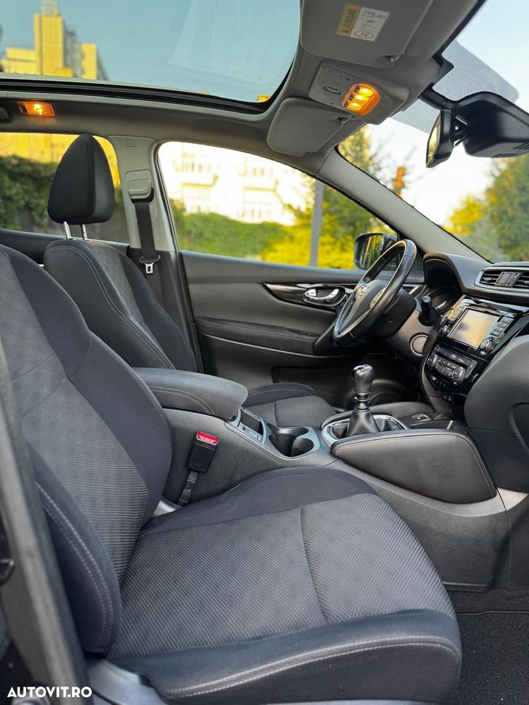 Nissan Qashqai 1.6 DCI N-Connecta - 9