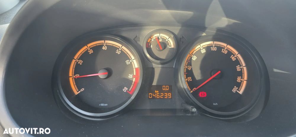 Opel Corsa 1.2i Cosmo - 5