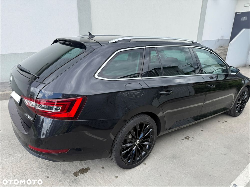 Skoda Superb 2.0 TDI 4x4 Sportline DSG - 28