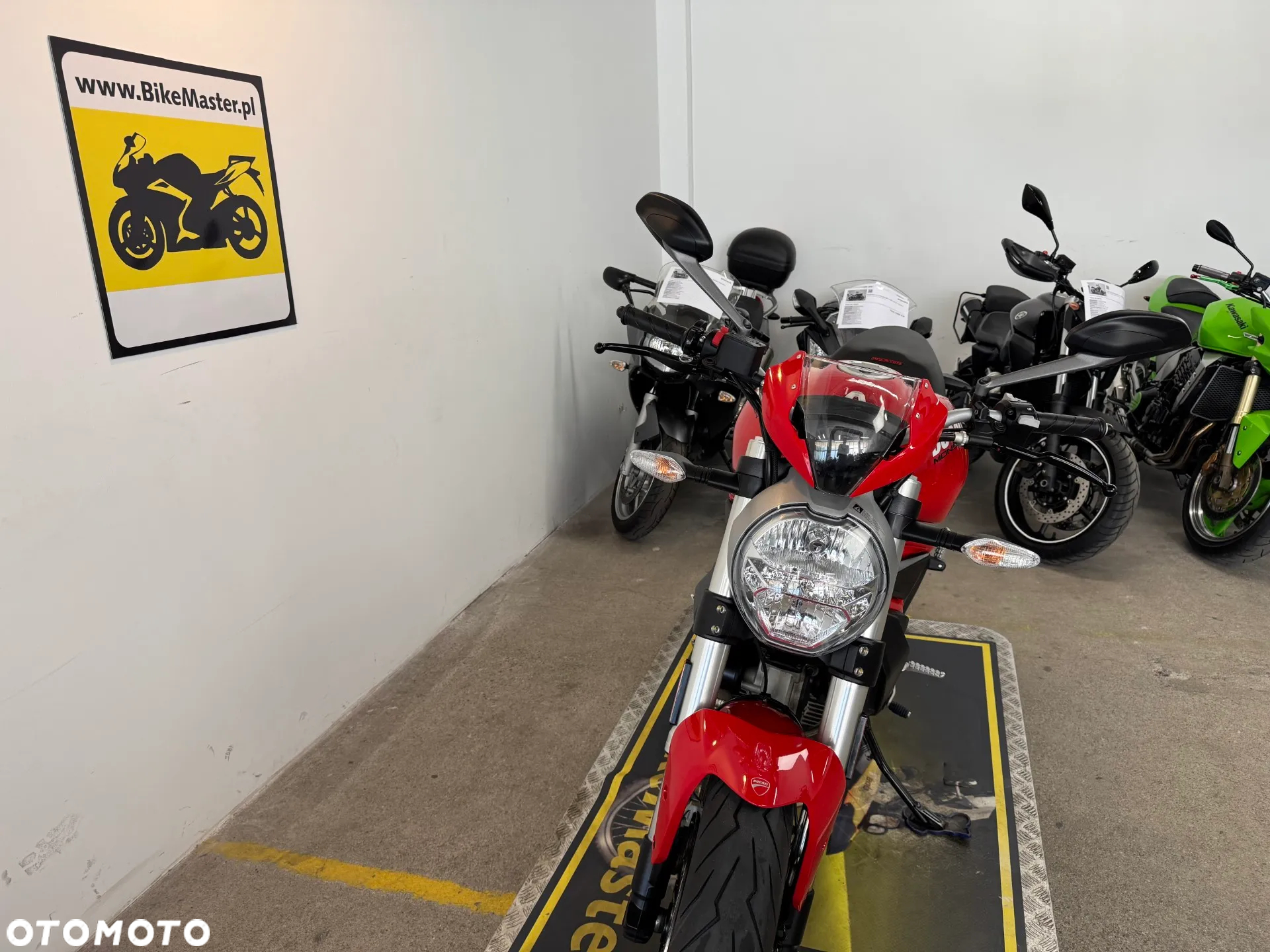 Ducati Monster - 32