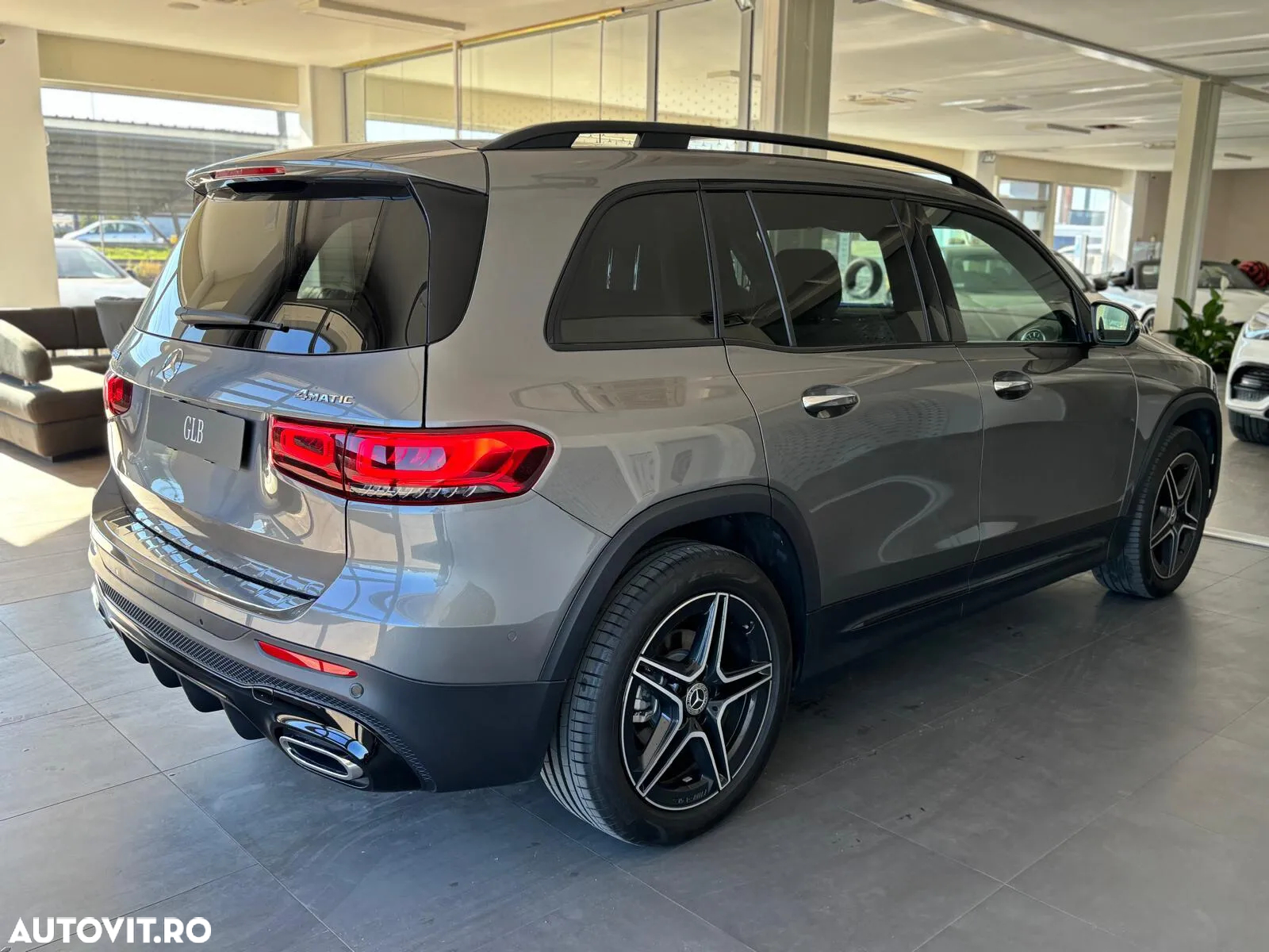 Mercedes-Benz GLB 200 4Matic 8G-DCT AMG Line - 6