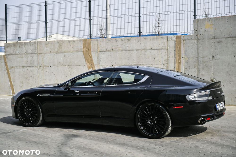 Aston Martin Rapide - 6