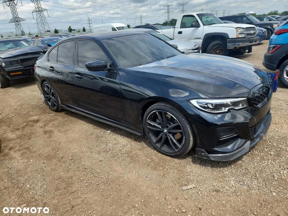 BMW Seria 3 330i xDrive M Sport - 2