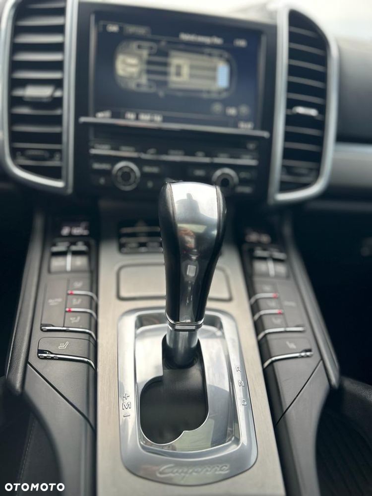 Porsche Cayenne S E-Hybrid - 25
