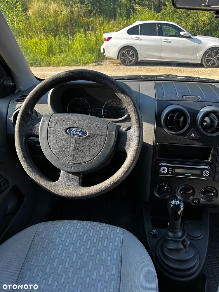Ford Fusion 1.4 Ambiente - 11