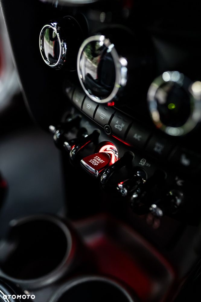 MINI John Cooper Works - 11