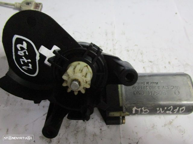 Motor Banco A2038201942 0390201939 MERCEDES W210 2001 ESQ - 2