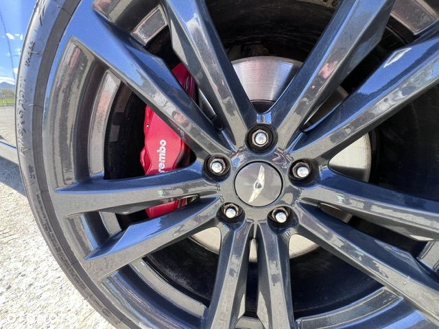 Hyundai Genesis - 3