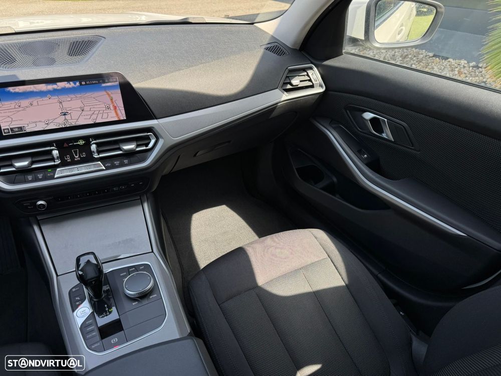 BMW 330 e Corporate Edition Auto - 21