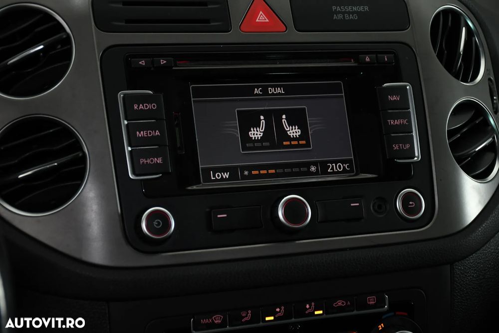 Volkswagen Tiguan 2.0 TDI 4Motion Sport & Style - 8