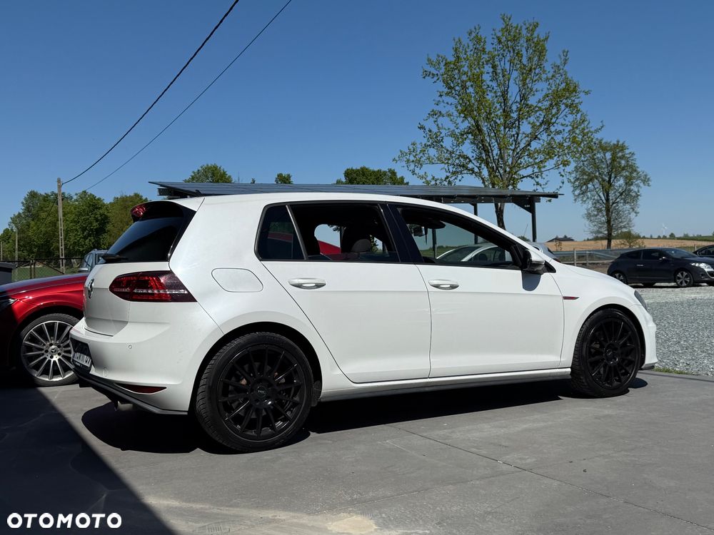 Volkswagen Golf GTI BlueMotion Technology - 5