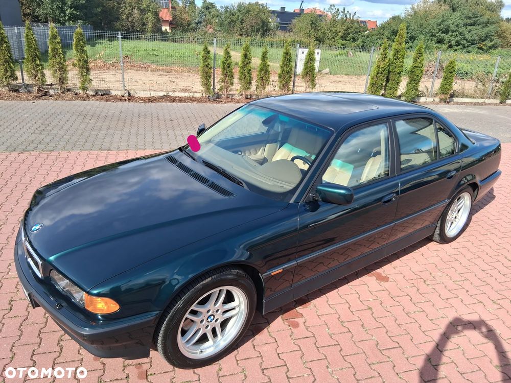 BMW Seria 7 - 30