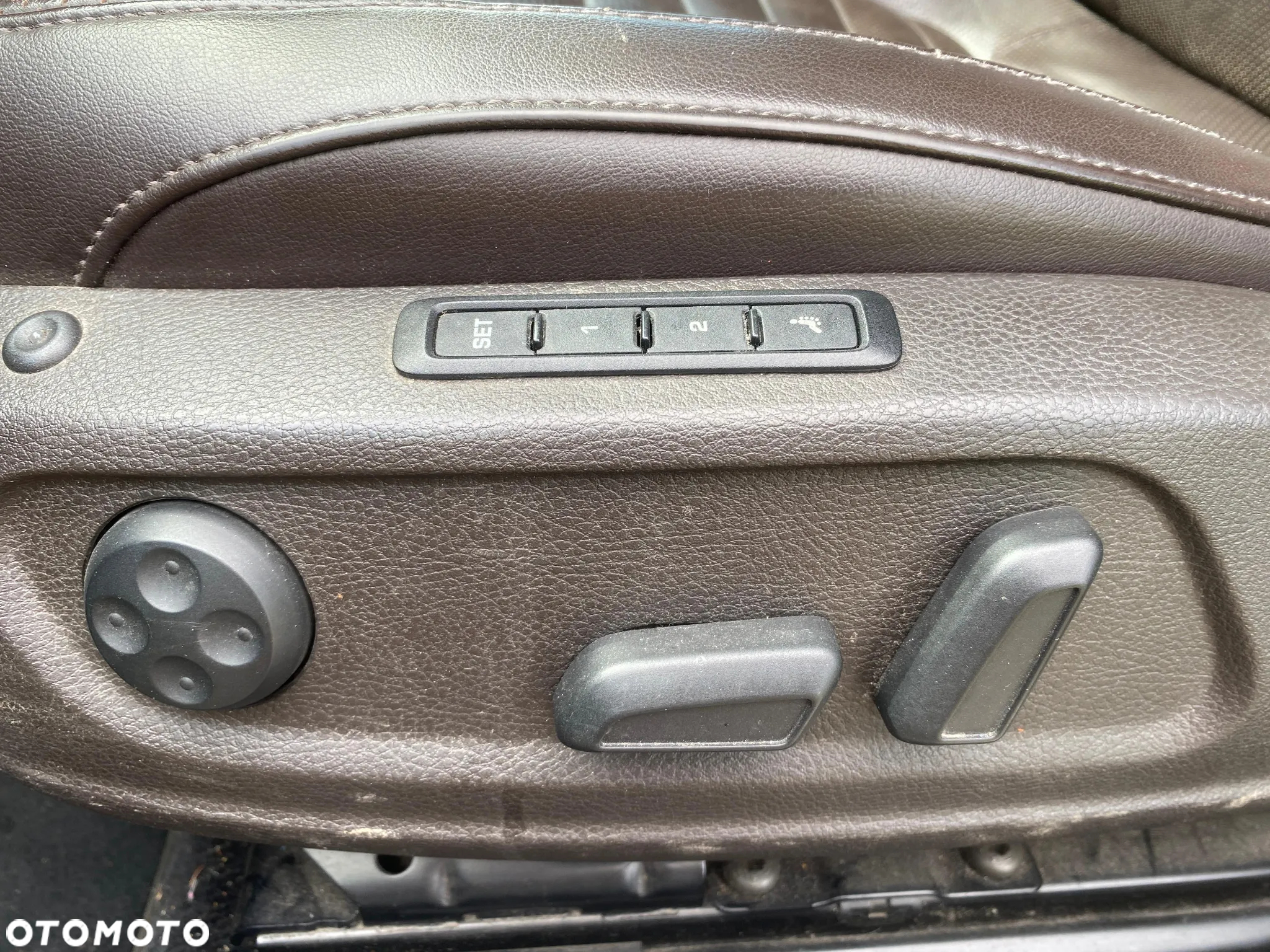 Volkswagen Passat - 11