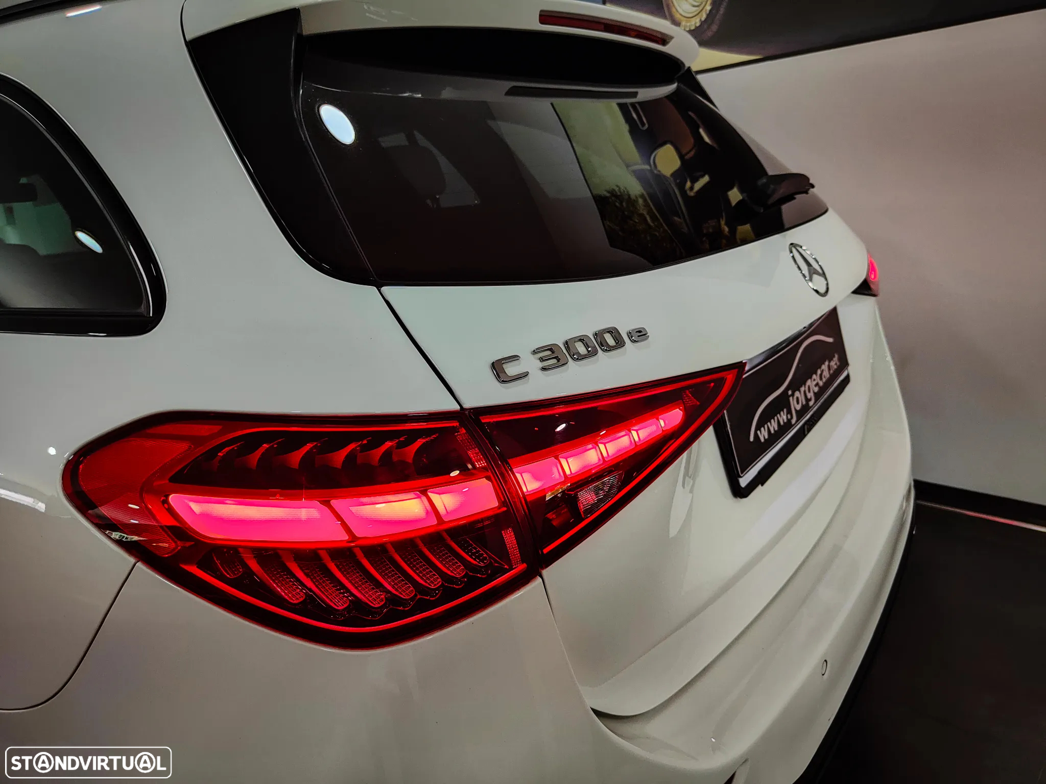 Mercedes-Benz C 300 e AMG Line - 12
