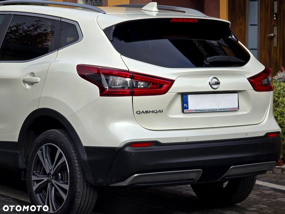 Nissan Qashqai 1.3 DIG-T N-CONNECTA - 17