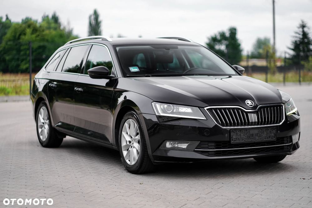 Skoda Superb 2.0 TDI Ambition - 4