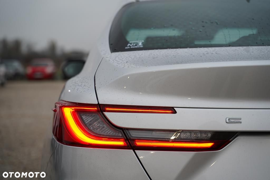 Toyota Camry - 28