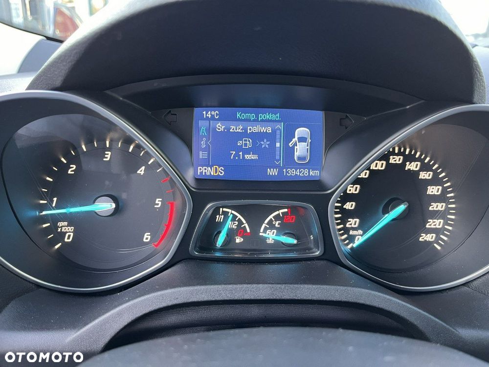 Ford Kuga - 16