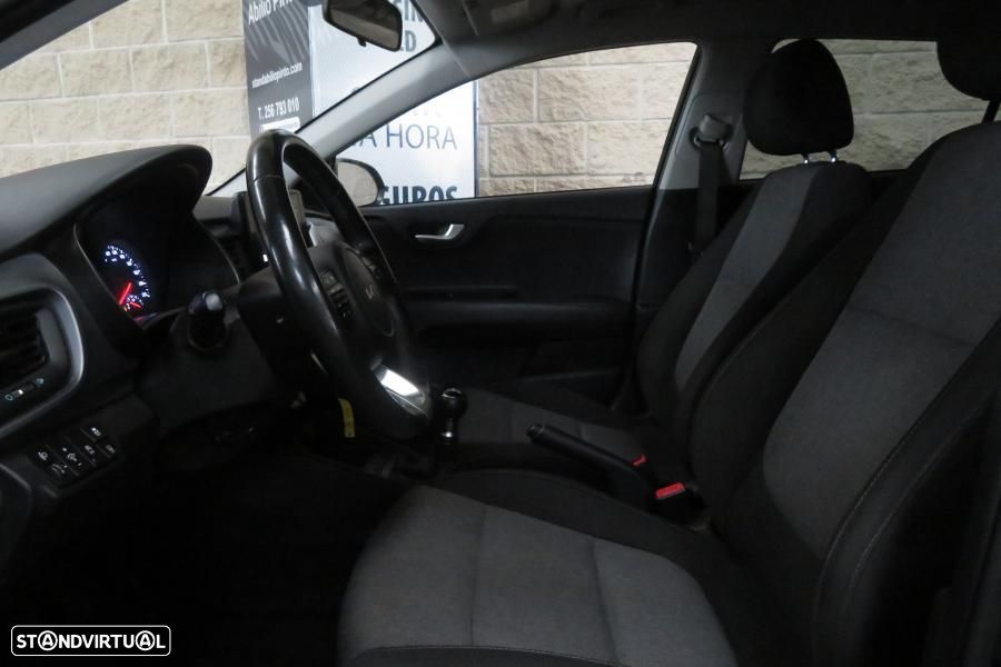 Kia Stonic 1.2 Dynamic - 18