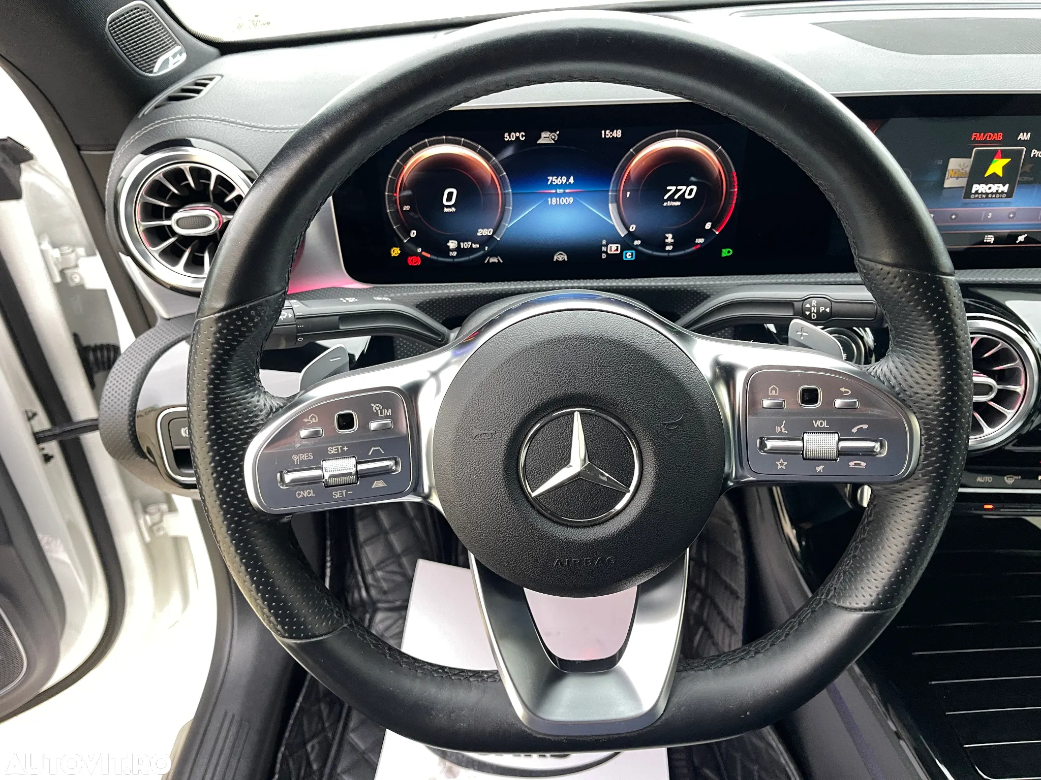 Mercedes-Benz CLA - 38