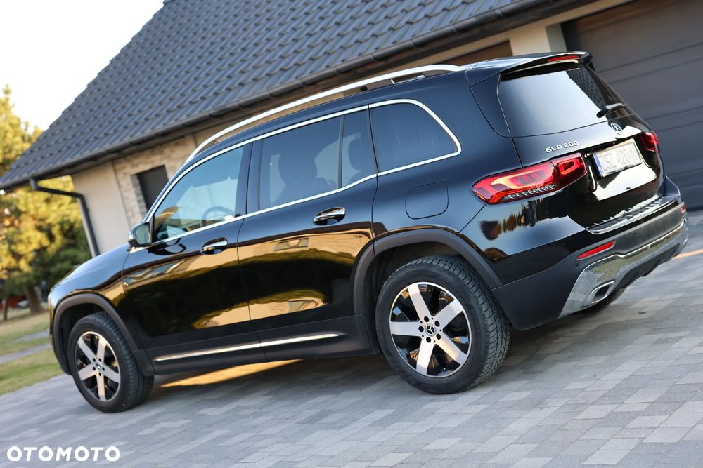 Mercedes-Benz GLB - 4